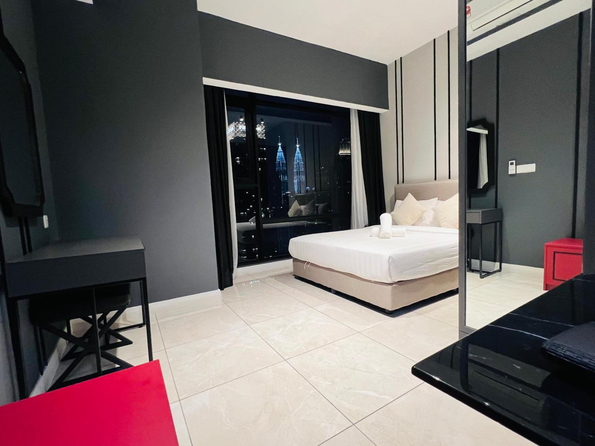 Axon Suites Pavilion By Victory House Kuala Lumpur Exterior photo